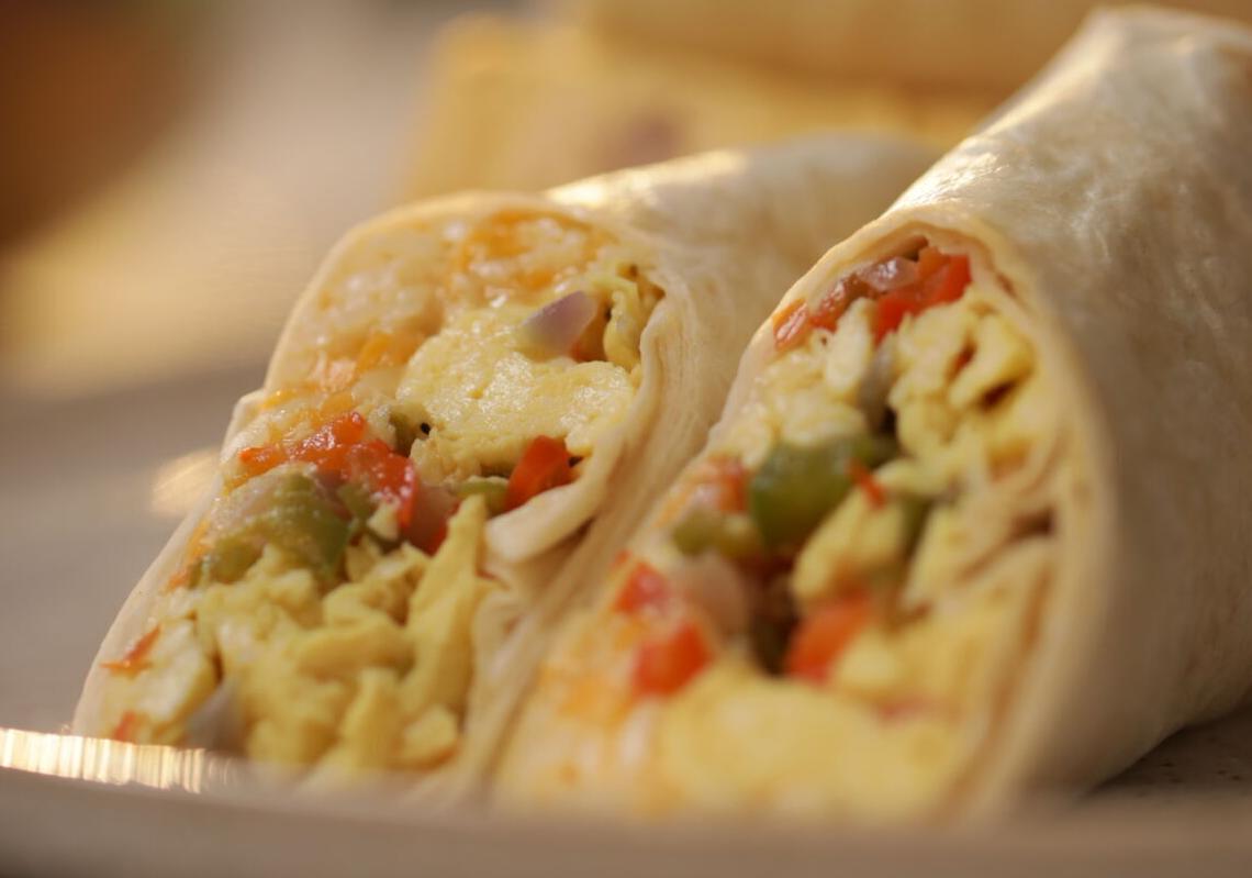 DeliciouslyHealthy BreakfastBurrito_ R_P_0059.JPG